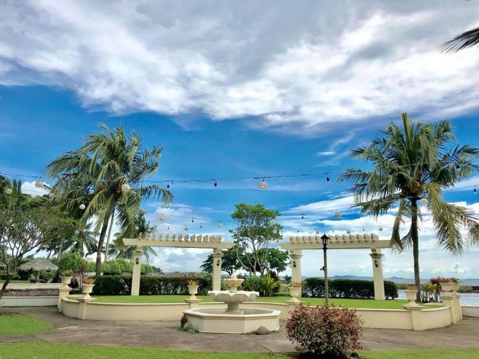 Palmas Del Mar Hotel Bacolod Exterior photo